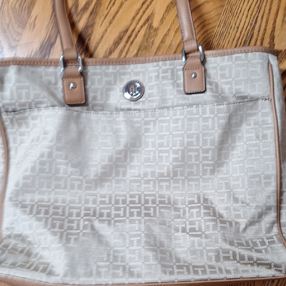 Elegant Tan Tote Bag